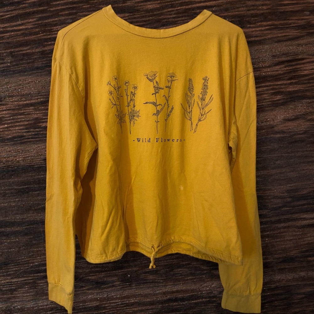 Long Sleeve Tee with Cinched Waist